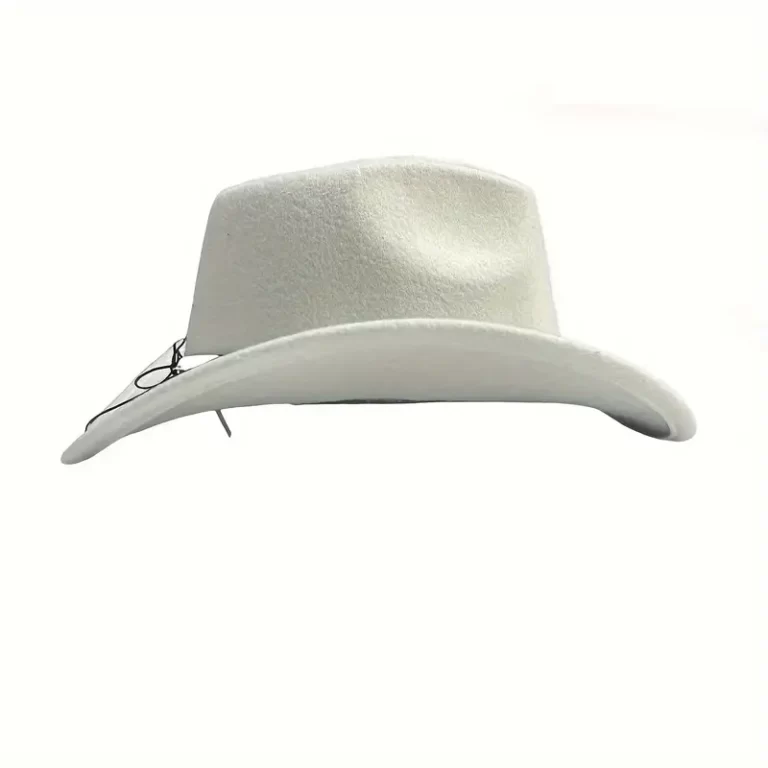 Felt Hat Season: A Timeless Elegance